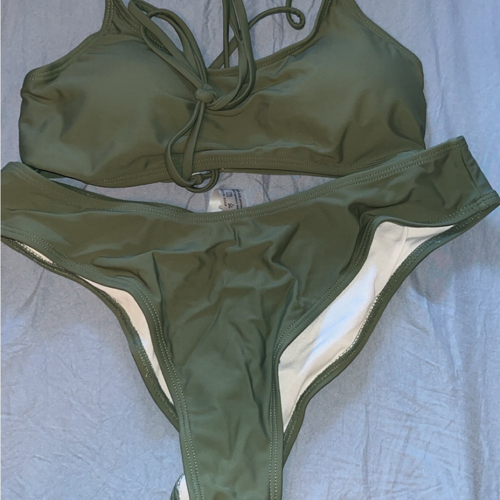 Bathing suit sets - Picture 10 of 10